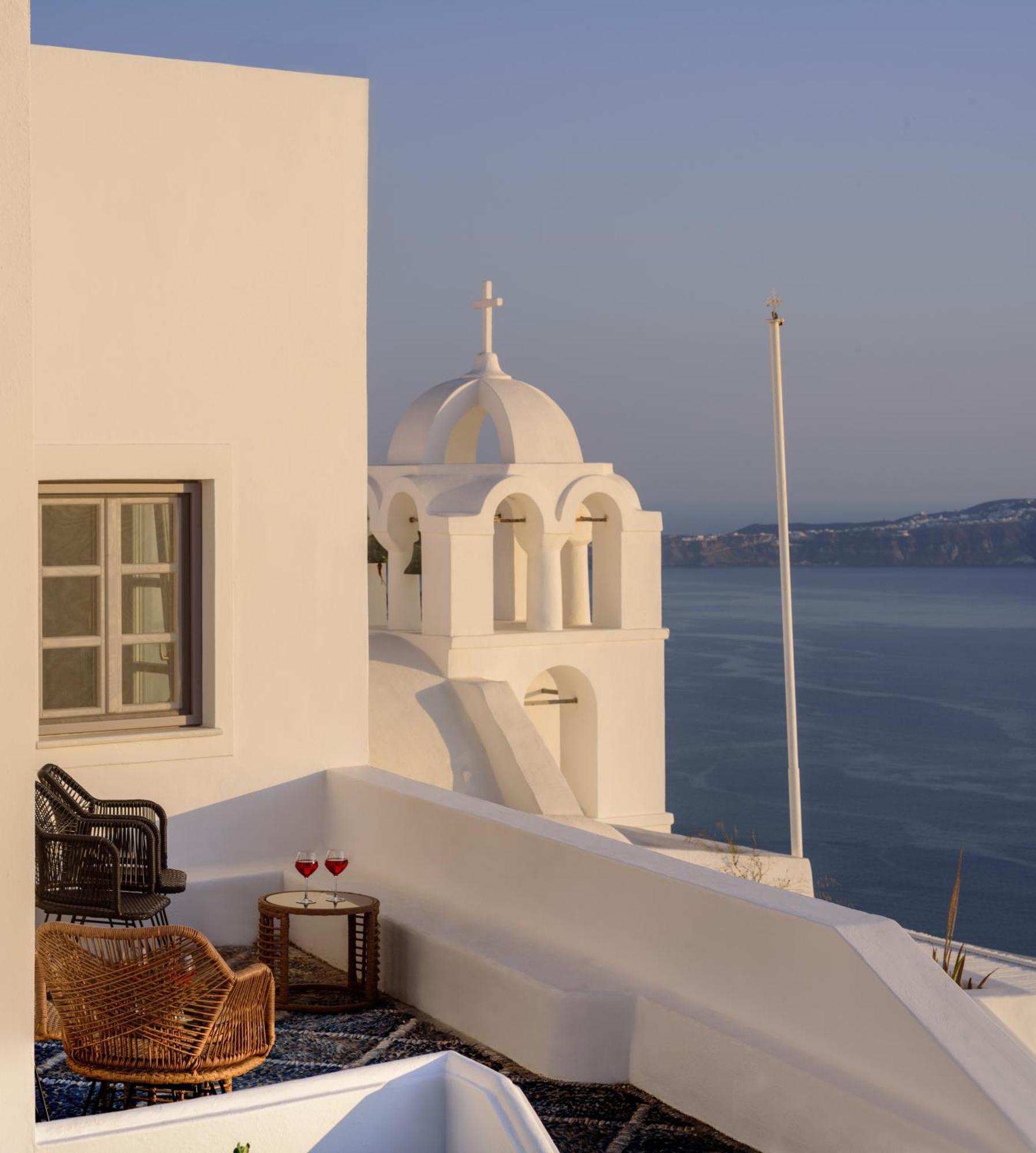 Anemos Family Suites Тира Экстерьер фото