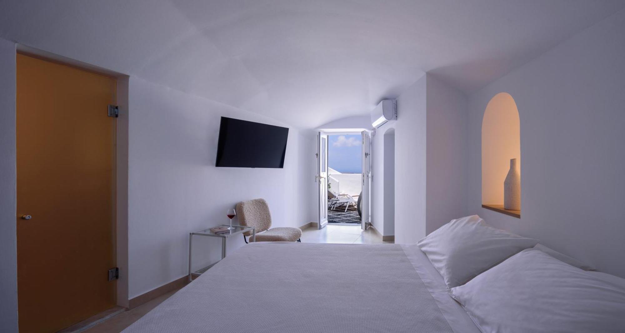 Anemos Family Suites Тира Экстерьер фото